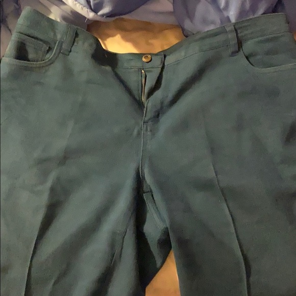 Jeans - Picture 2 of 3